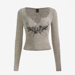 Gray Long Sleeve Graphic Top